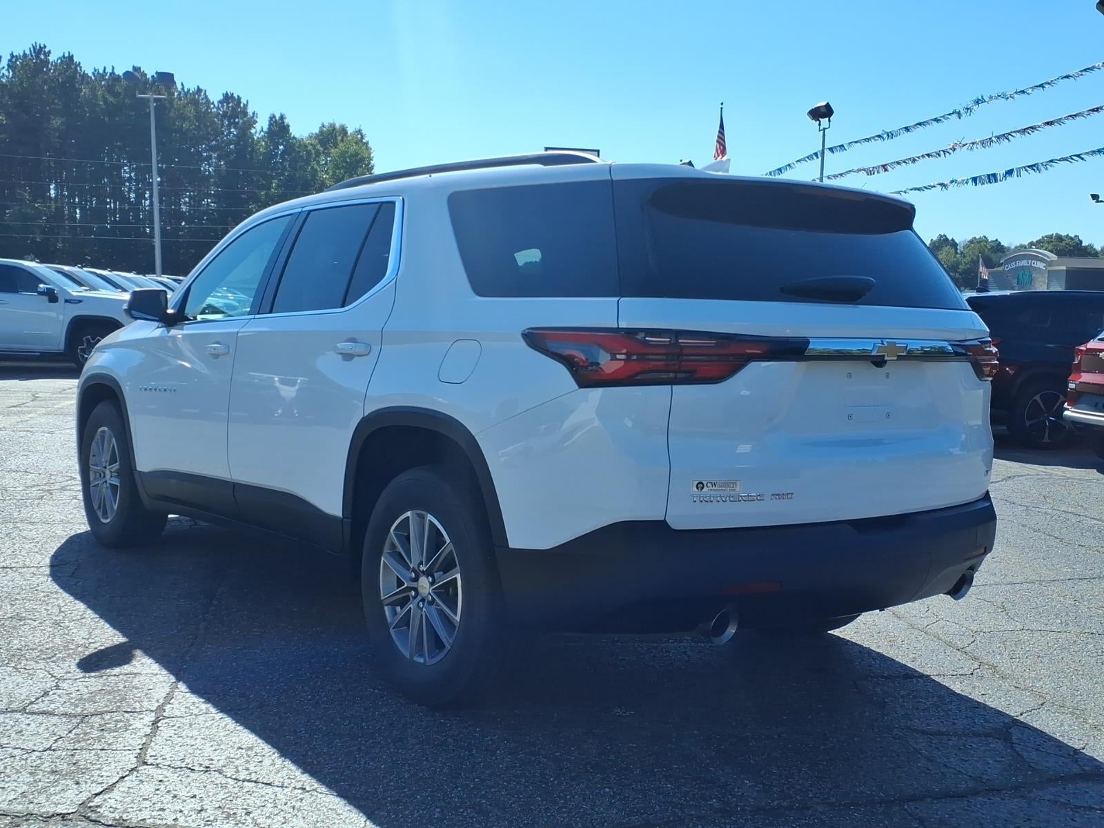 2023 Chevrolet Traverse LT Cloth