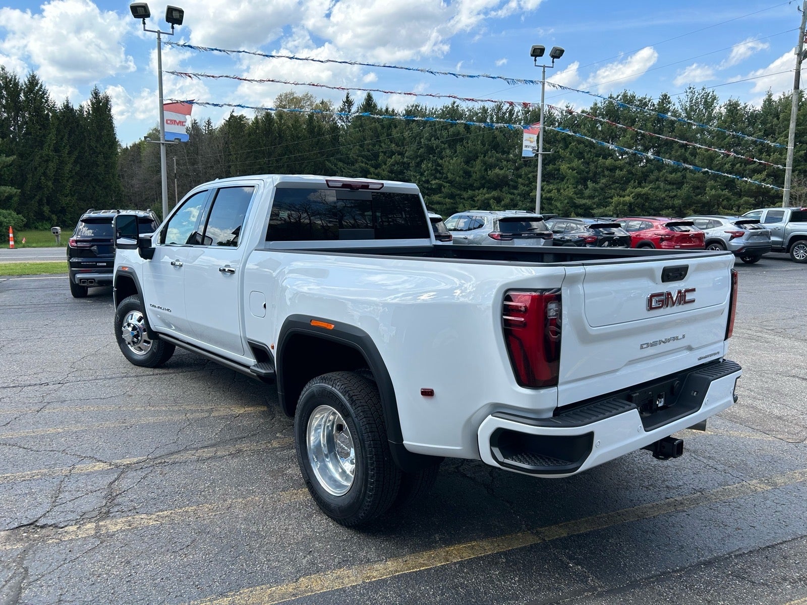 2026 GMC Sierra 3500 HD Denali DRW