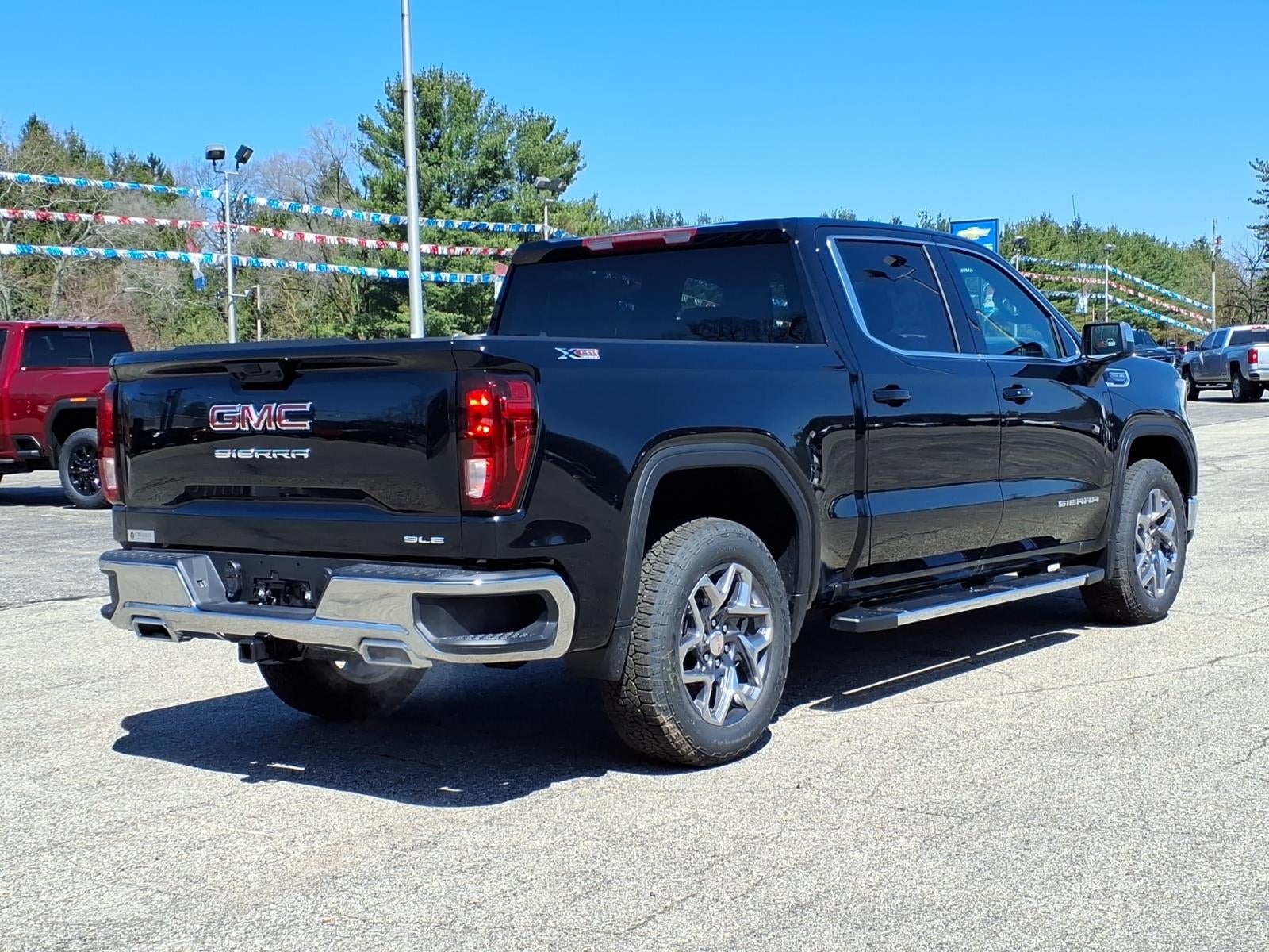 2026 GMC Sierra 1500 SLE