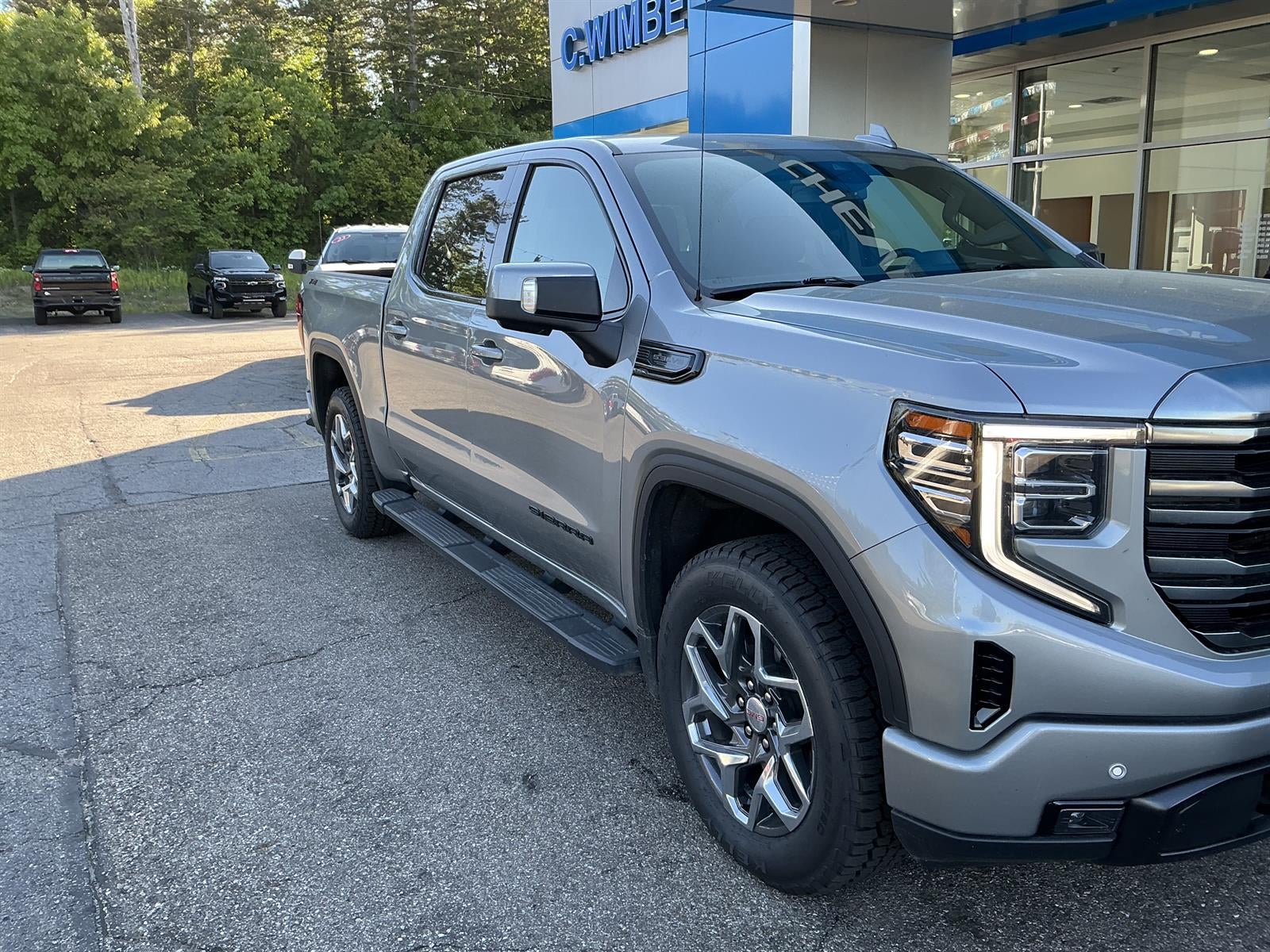 2024 GMC Sierra 1500 SLT