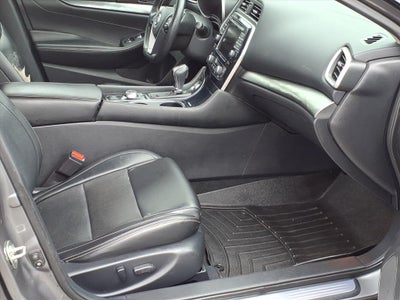 2019 Nissan Maxima SV