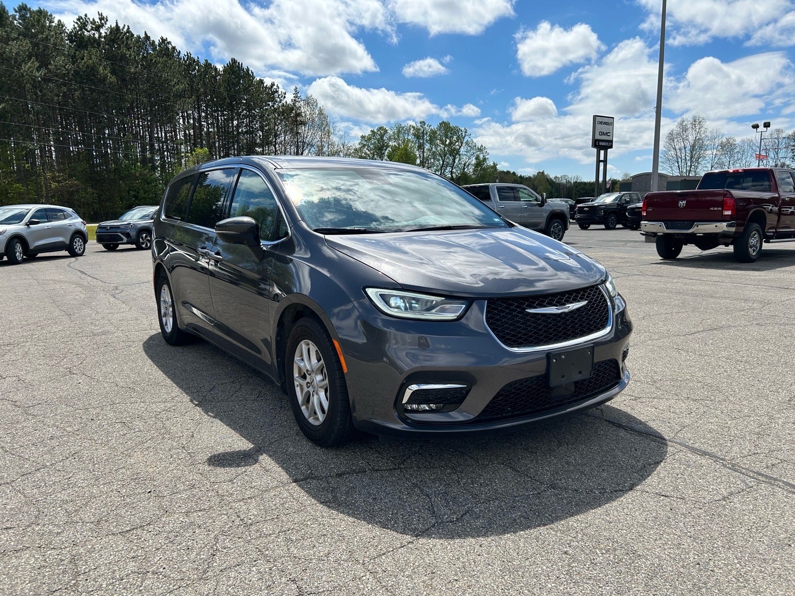 Vehicle Image 2