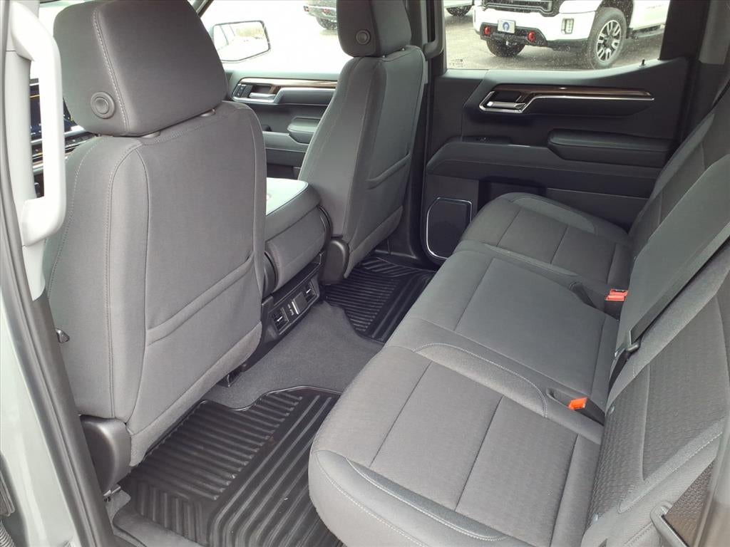 2025 Chevrolet Silverado 1500 LT (2FL)