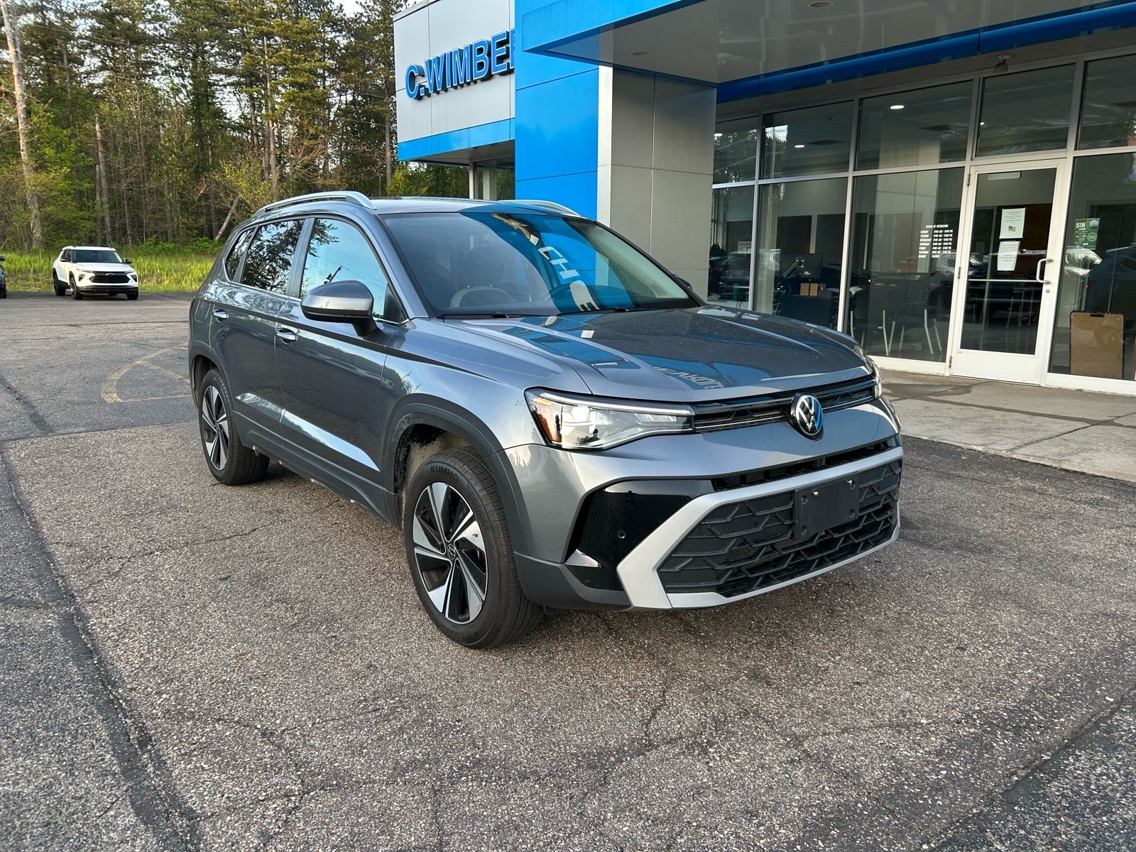 2025 Volkswagen Taos SE