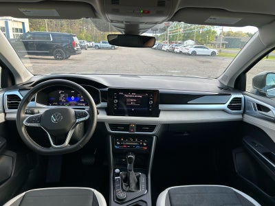 2025 Volkswagen Taos SE