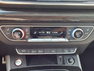 2022 Audi SQ5 Premium Plus